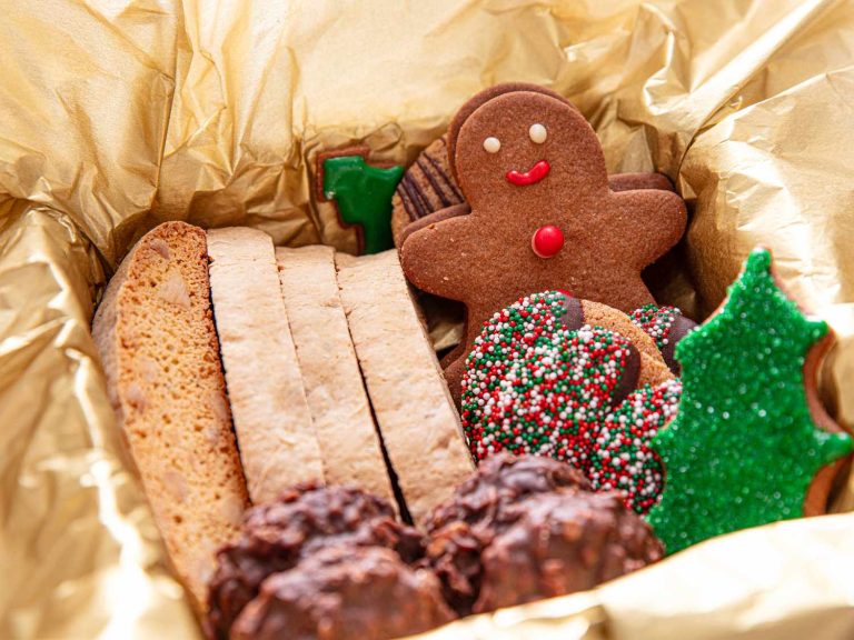 A Pastry Professional’s Guide to the Perfect Holiday Cookie Box